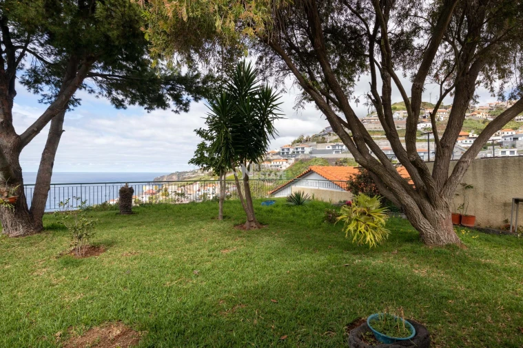 Moradia T3 para Venda em Ribeira Brava Foto 19