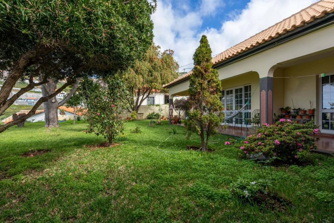 Moradia T3 para Venda em Ribeira Brava Foto 29