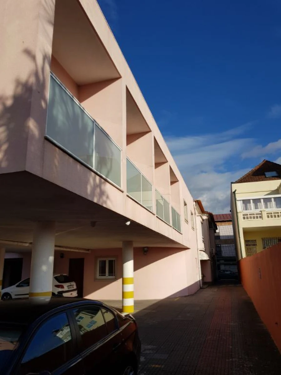 Negócio para Venda em São Mamede de Infesta e Senhora da Hora Foto 2