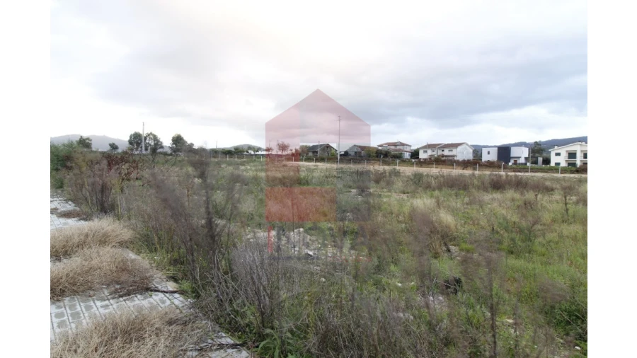 Terreno para Venda em Amares e Figueiredo Foto 5