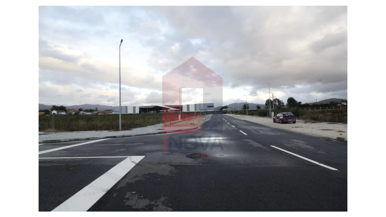 Terreno para Venda em Amares e Figueiredo Foto 3