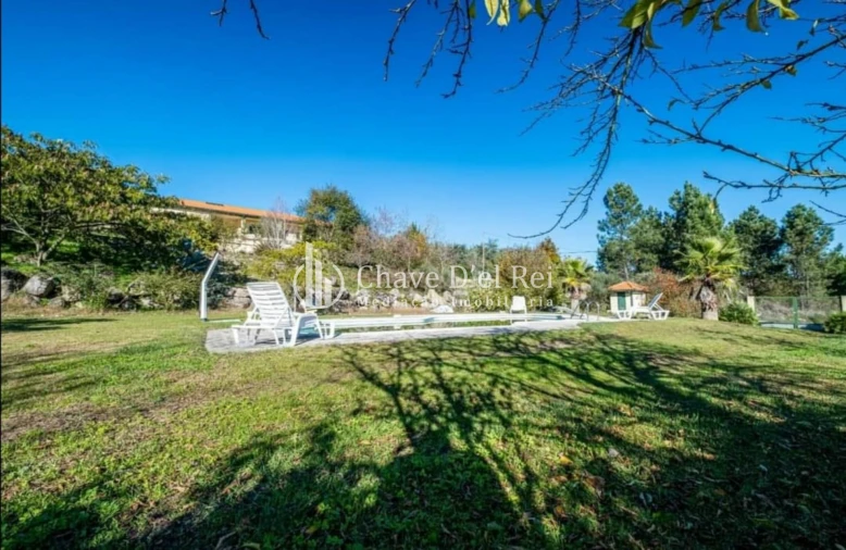 Quinta T0 para Venda em Fragosela Foto 13