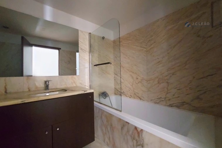 Apartamento T3 para Venda em Santo Tirso, Couto (Santa Cristina e São Miguel) e Burgães Foto 16