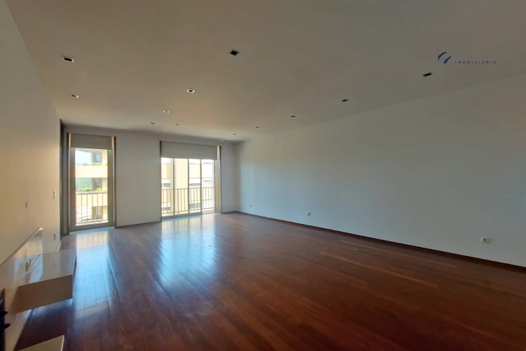 Apartamento T3 para Venda em Santo Tirso, Couto (Santa Cristina e São Miguel) e Burgães Foto 3