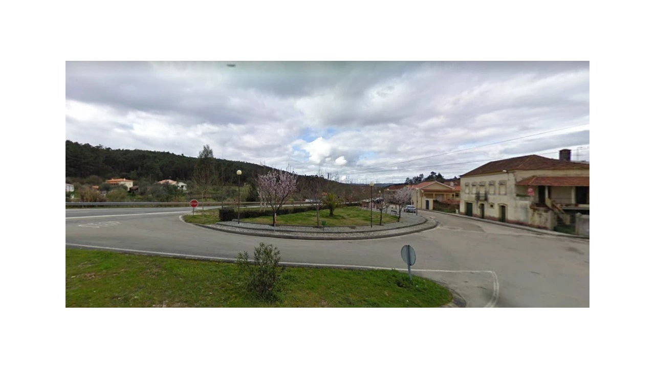 Terreno para Venda em Semide e Rio Vide Foto 6