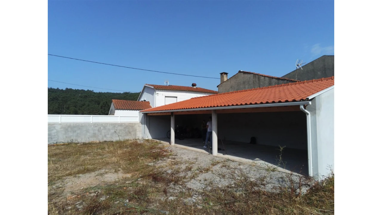 Terreno para Venda em Semide e Rio Vide Foto 3