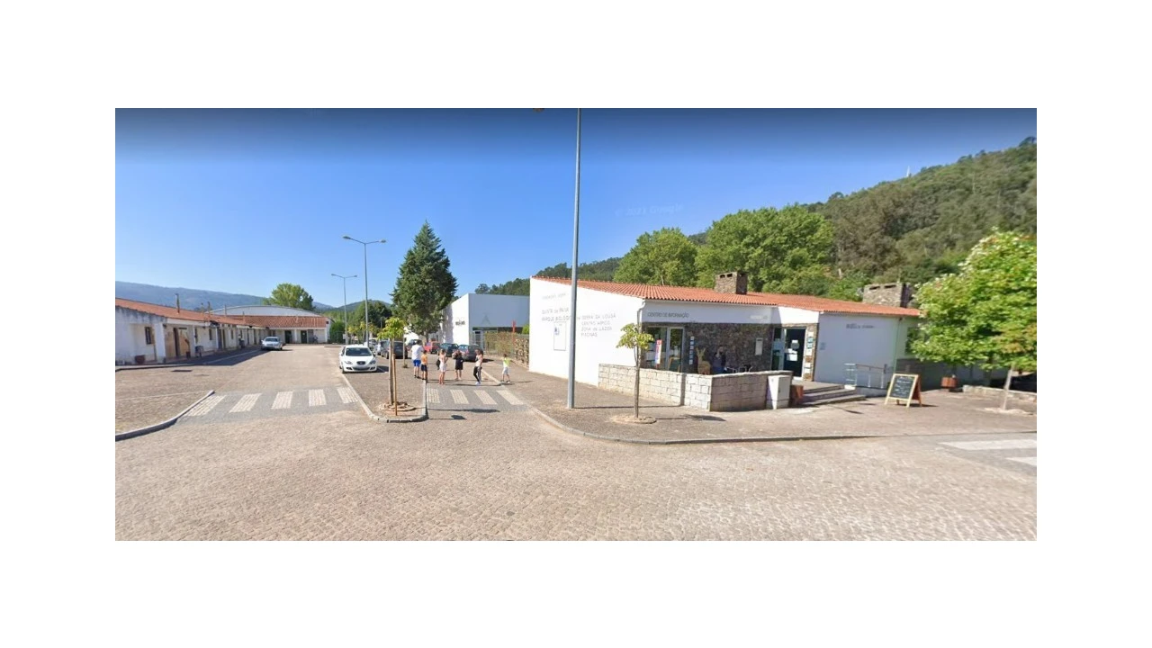 Terreno para Venda em Semide e Rio Vide Foto 9