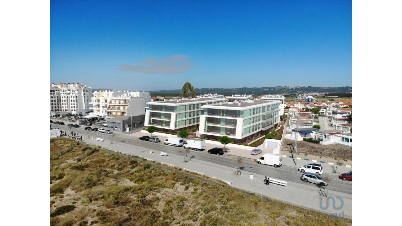 Apartamento T3 para Venda em São Martinho do Porto Foto 9