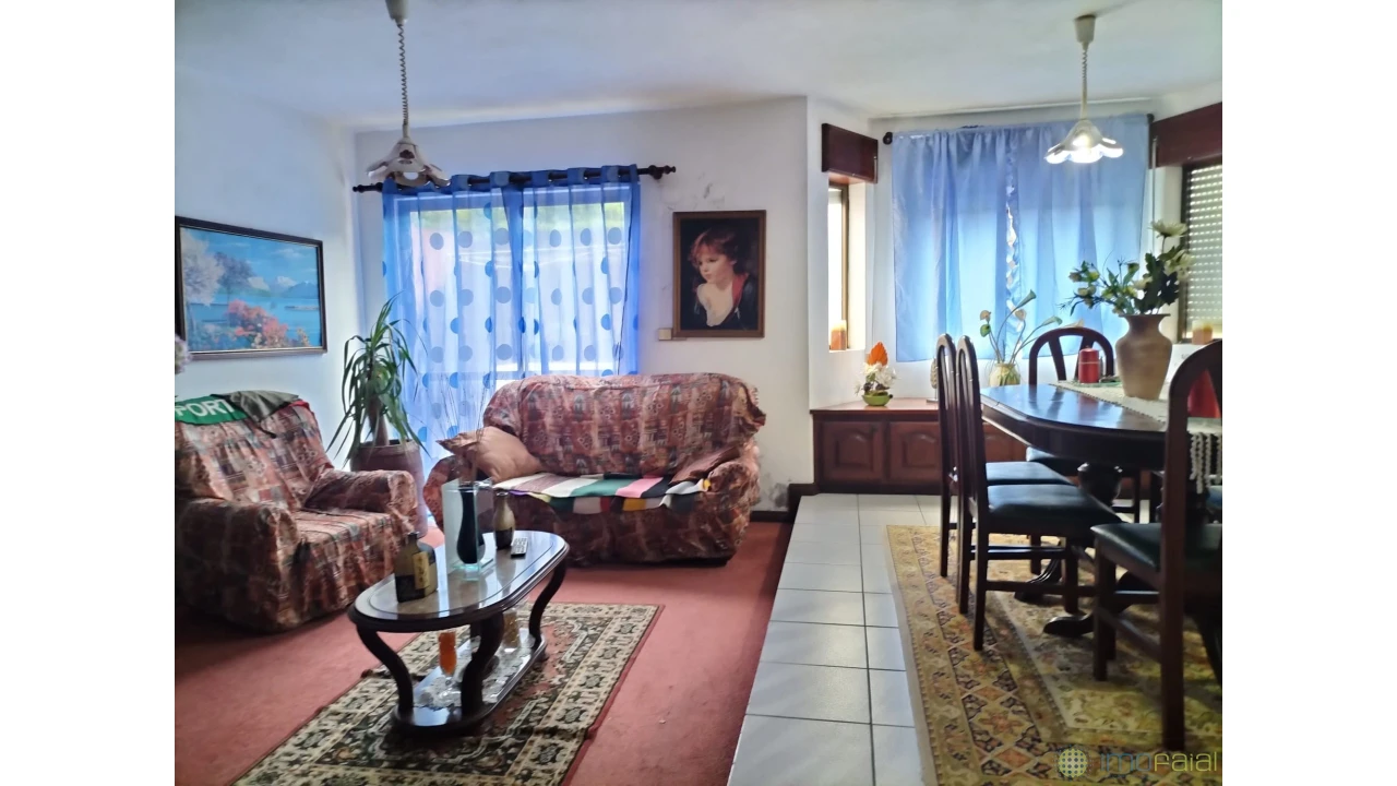 Moradia T3 para Venda em Salão Foto 14