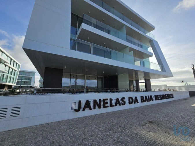 Apartamento T3 para Venda em São Martinho do Porto Foto 1