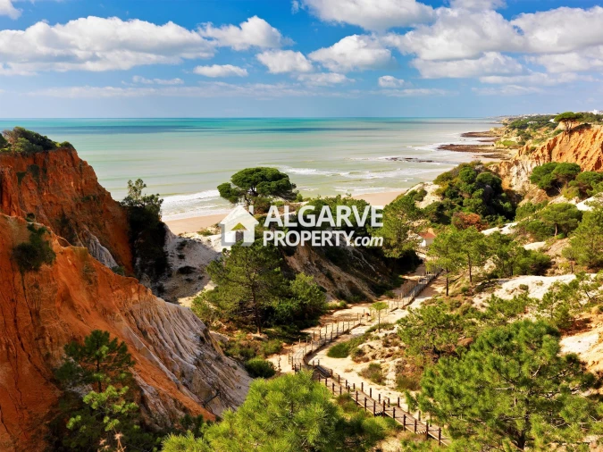 Moradia T4 para Venda em Albufeira e Olhos de Água Foto 22