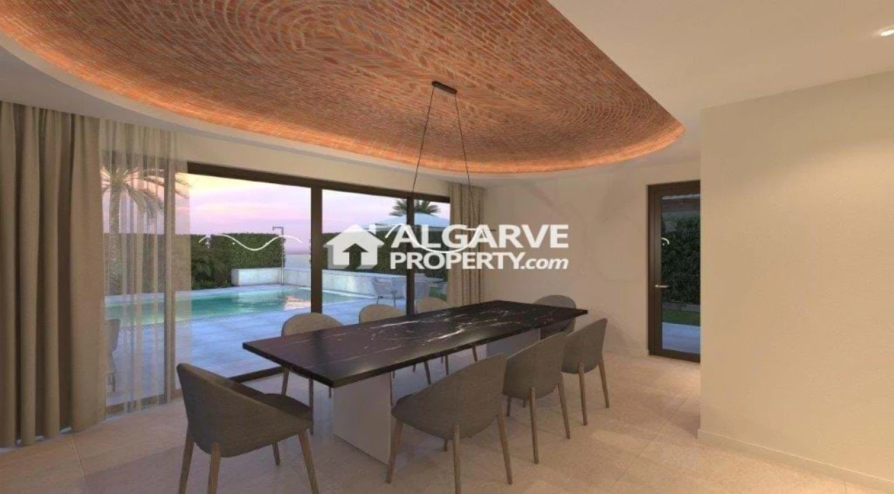 Moradia T4 para Venda em Albufeira e Olhos de Água Foto 8