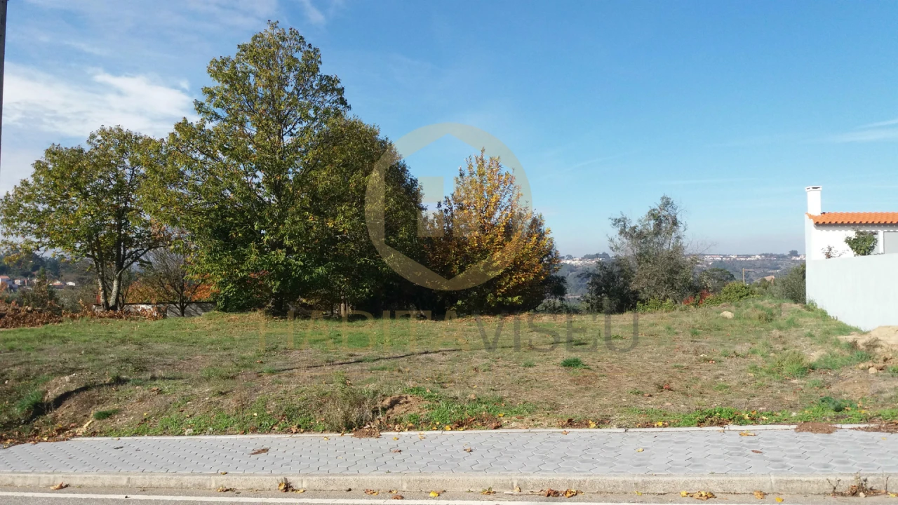 Terreno para Venda em Fornos de Maceira Dão Foto 9