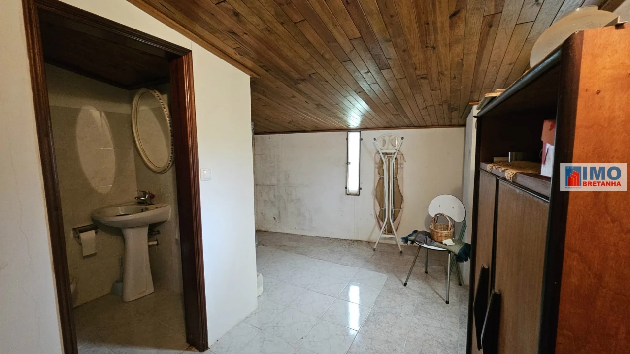 Moradia T4 para Venda em Fratel Foto 14