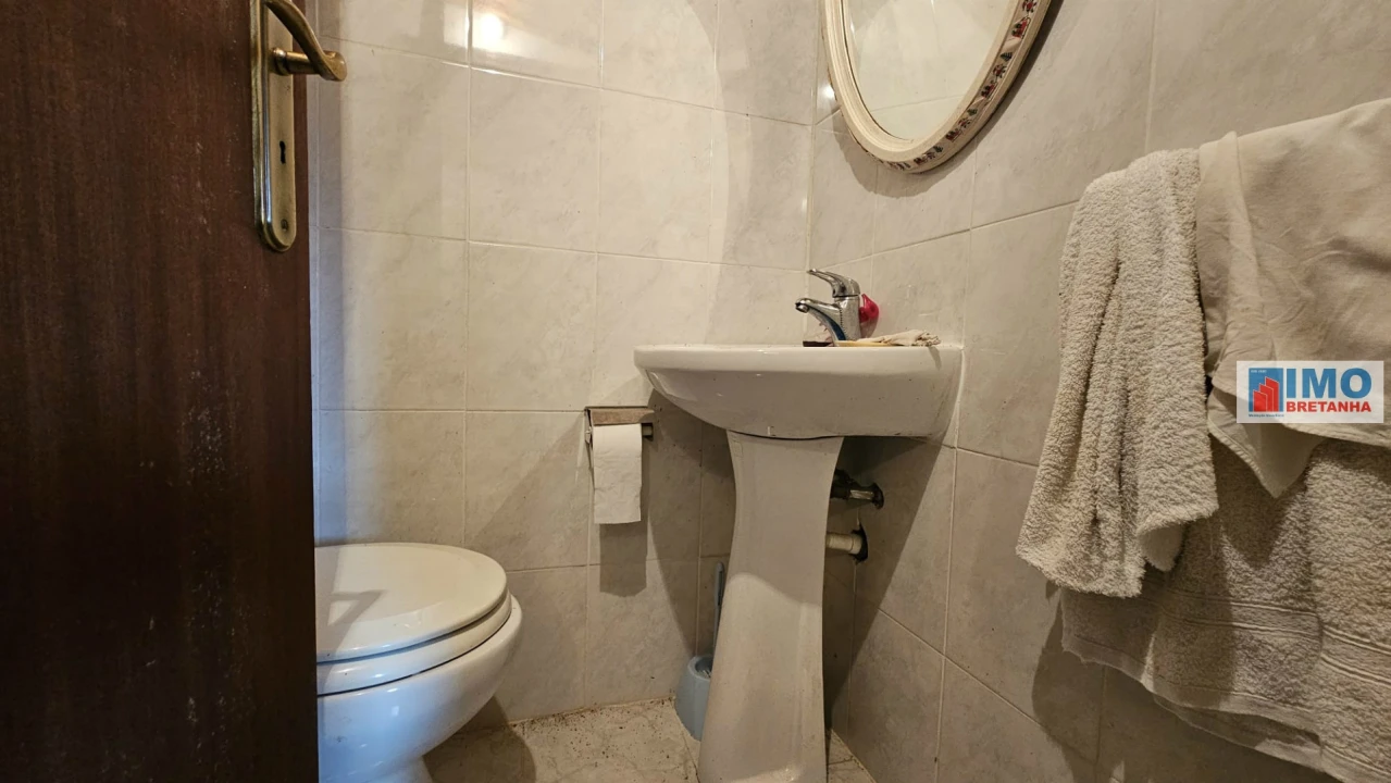 Moradia T4 para Venda em Fratel Foto 12