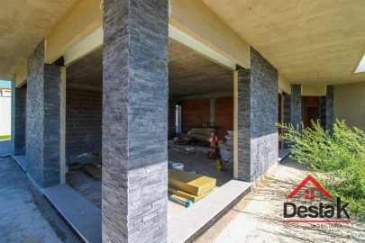 Moradia T3 para Venda em Faíl e Vila Chã de Sá