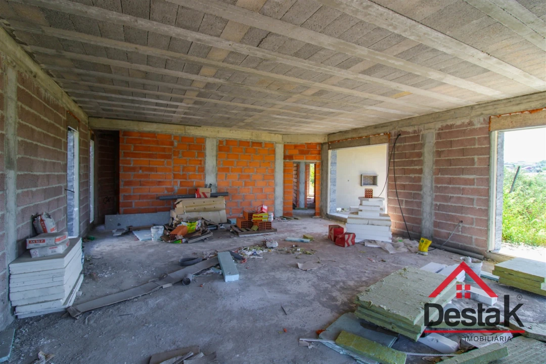 Moradia T3 para Venda em Faíl e Vila Chã de Sá Foto 2