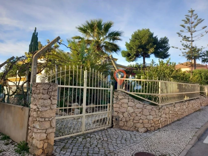 Moradia T5 para Venda em Albufeira e Olhos de Água Foto 16