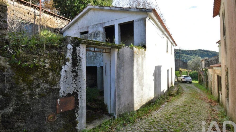 Moradia T2 para Venda em Espinhal