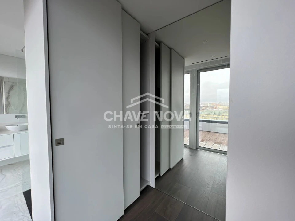 Apartamento T3 para Venda em Custóias, Leça do Balio e Guifões Foto 11