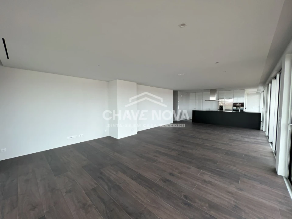 Apartamento T3 para Venda em Custóias, Leça do Balio e Guifões Foto 17