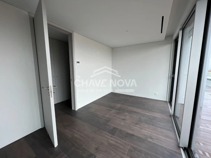 Apartamento T3 para Venda em Custóias, Leça do Balio e Guifões Foto 8