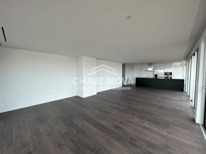 Apartamento T3 para Venda em Custóias, Leça do Balio e Guifões Foto 17