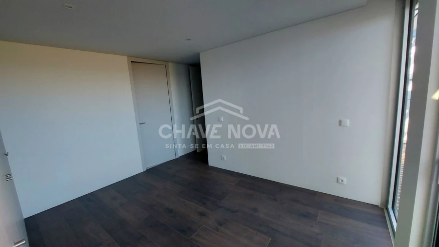 Apartamento T3 para Venda em Custóias, Leça do Balio e Guifões Foto 16