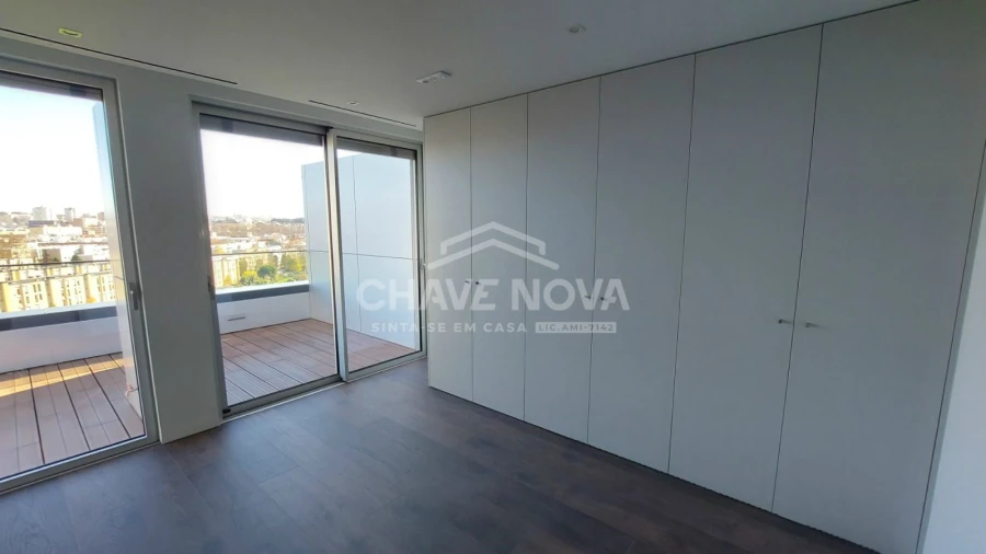 Apartamento T3 para Venda em Custóias, Leça do Balio e Guifões Foto 17