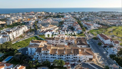 Negócio para Venda em Albufeira e Olhos de Água