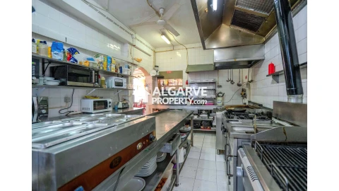 Negócio para Venda em Albufeira e Olhos de Água