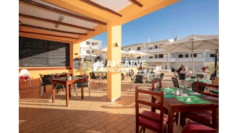 Negócio para Venda em Albufeira e Olhos de Água
