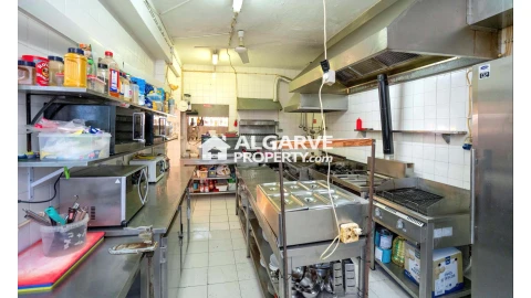 Negócio para Venda em Albufeira e Olhos de Água