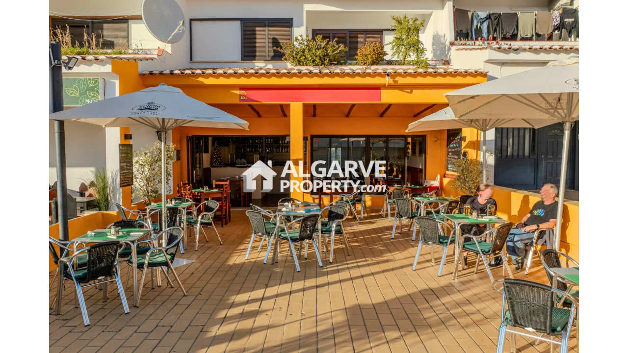 Negócio para Venda em Albufeira e Olhos de Água Foto 2