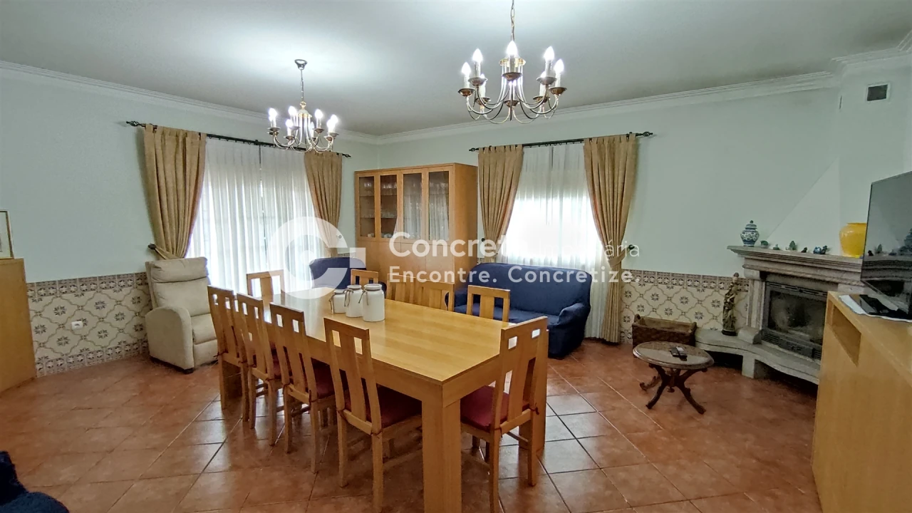 Moradia T5 para Venda em Varzea Foto 11