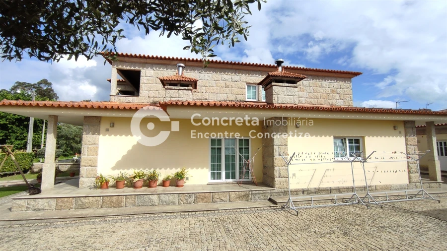 Moradia T5 para Venda em Varzea Foto 2