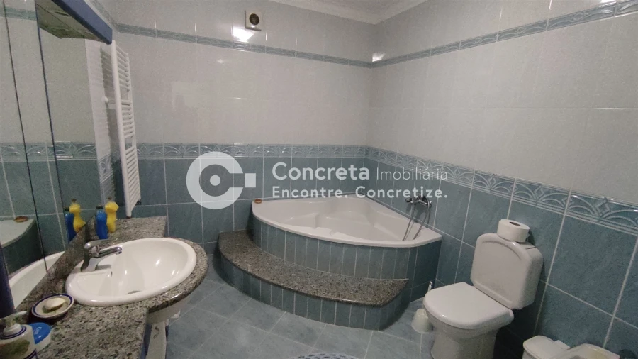 Moradia T5 para Venda em Varzea Foto 25