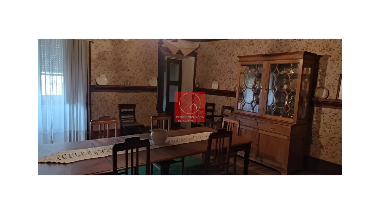 Moradia T5 para Venda em Poiares e Canelas Foto 10