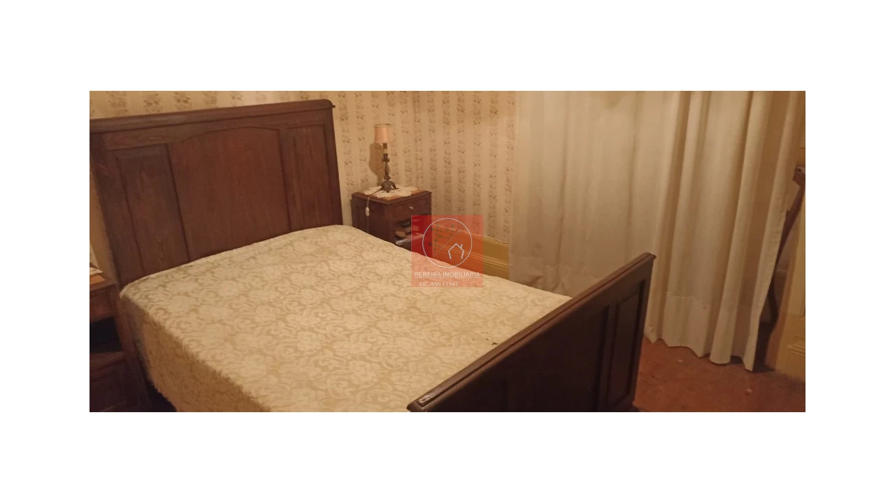 Moradia T5 para Venda em Poiares e Canelas Foto 16