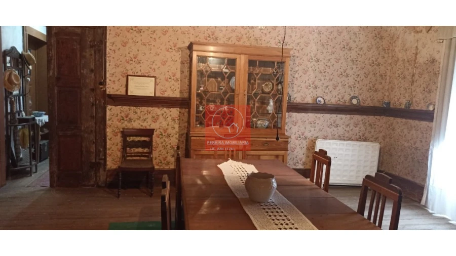 Moradia T5 para Venda em Poiares e Canelas Foto 13