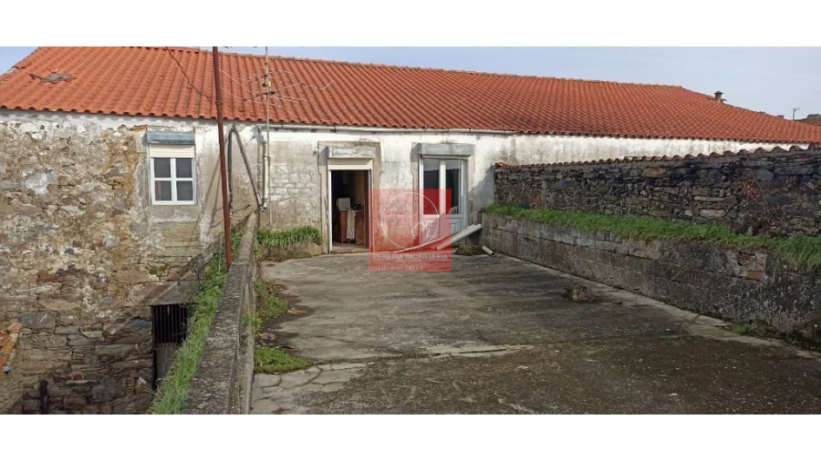 Moradia T5 para Venda em Poiares e Canelas Foto 5