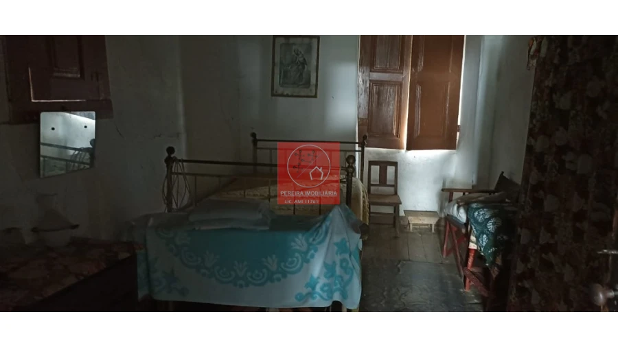 Moradia T5 para Venda em Poiares e Canelas Foto 9