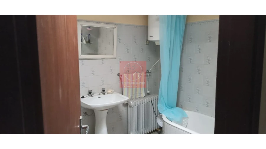 Moradia T5 para Venda em Poiares e Canelas Foto 23