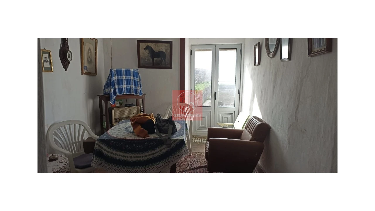 Moradia T5 para Venda em Poiares e Canelas Foto 7