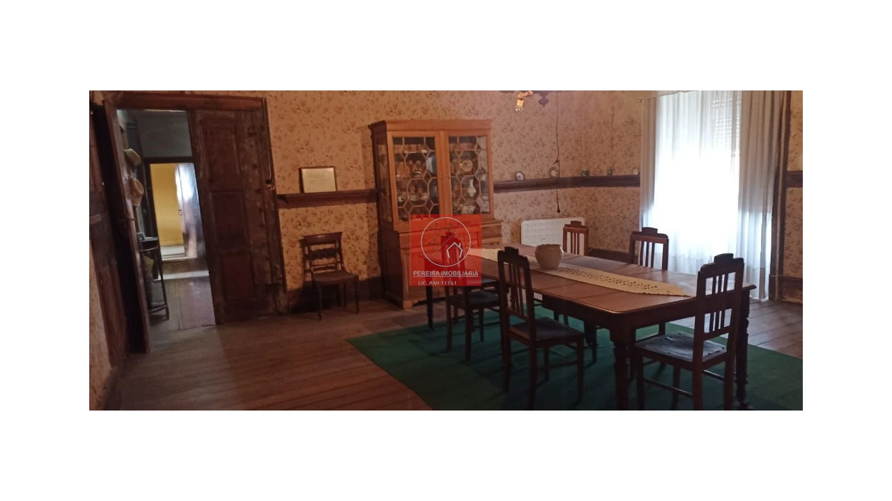 Moradia T5 para Venda em Poiares e Canelas Foto 22