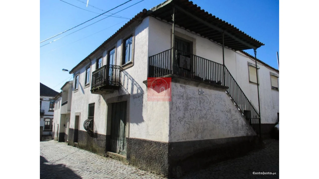 Moradia T5 para Venda em Poiares e Canelas Foto 30