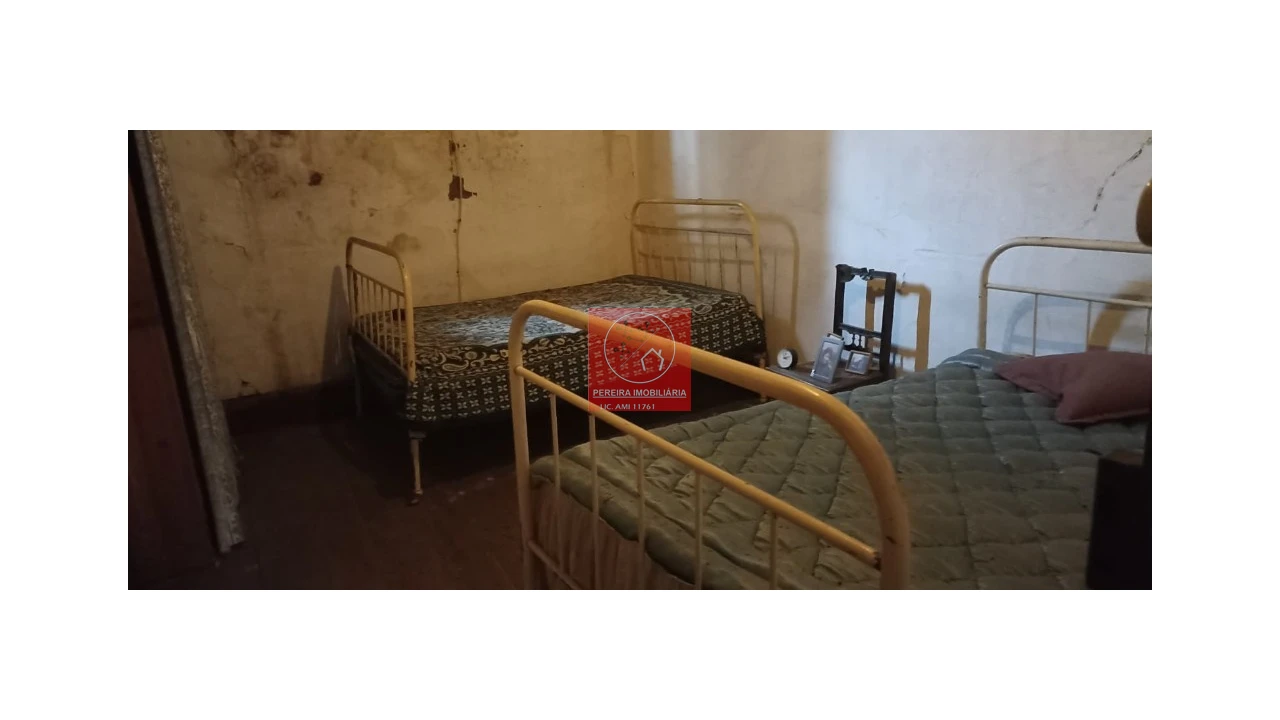 Moradia T5 para Venda em Poiares e Canelas Foto 17