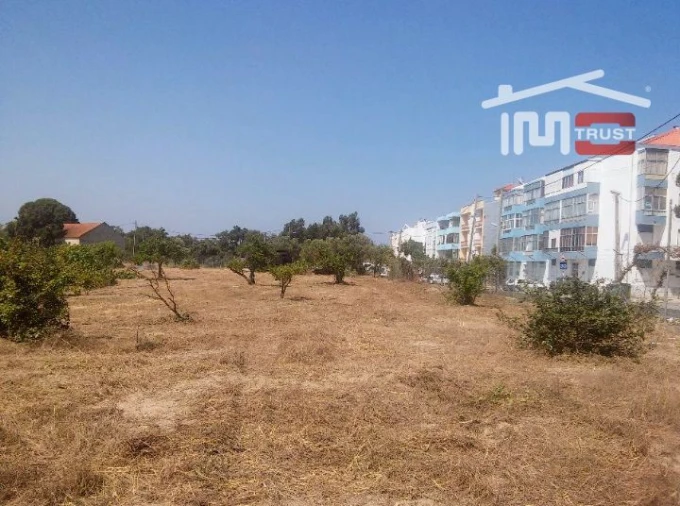 Quinta T2 para Venda em Amora Foto 5