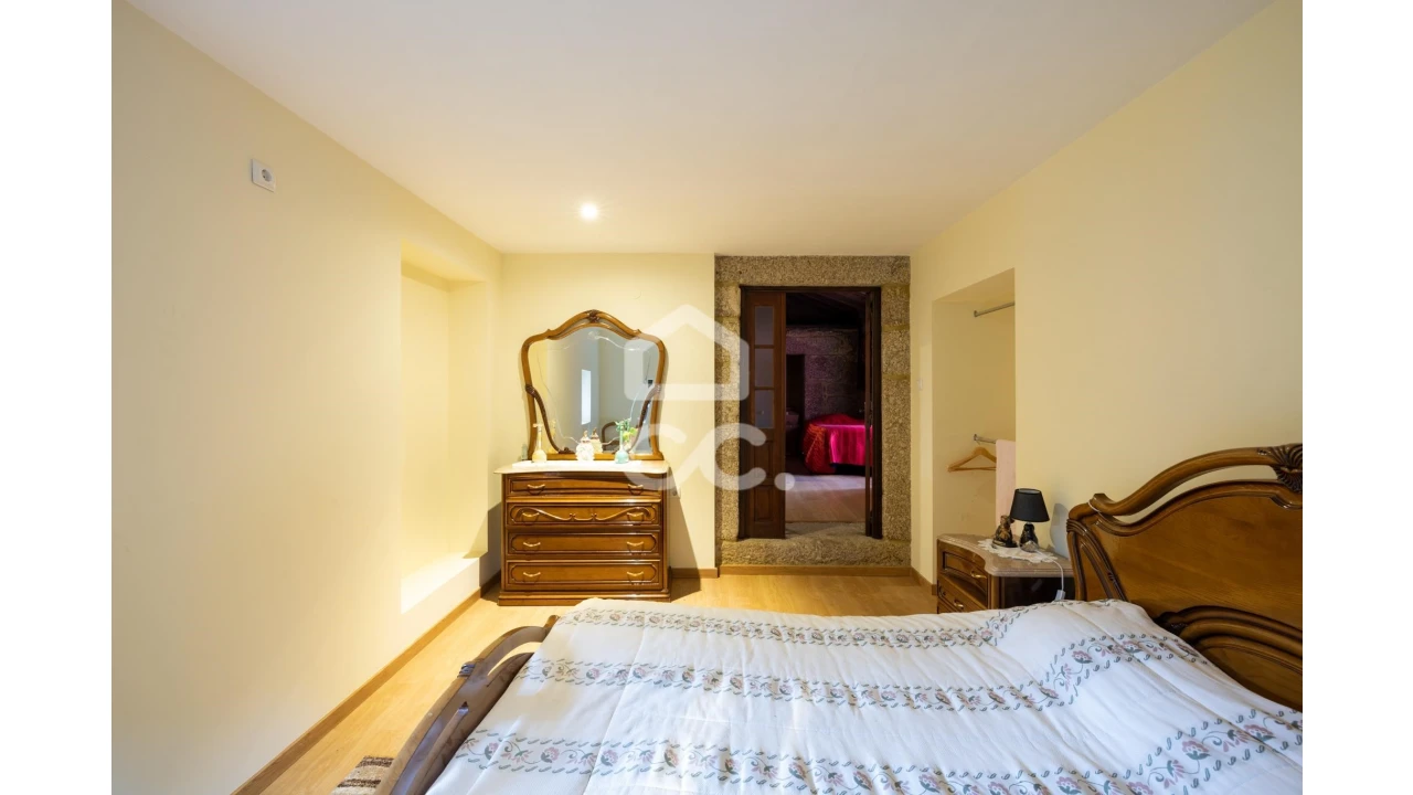 Moradia T4 para Venda em Arnoso (Santa Maria e Santa Eulália) e Sezures Foto 5