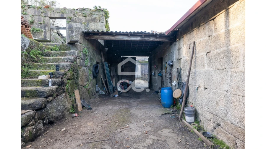 Moradia T4 para Venda em Arnoso (Santa Maria e Santa Eulália) e Sezures Foto 21